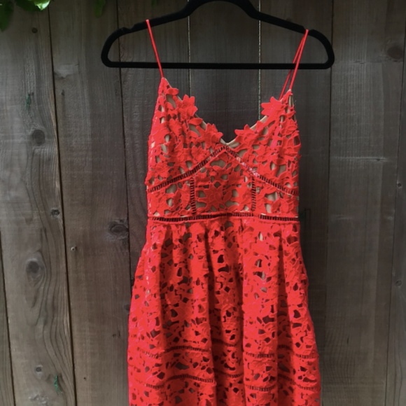 L'ATISTE Red Lace Dress - Picture 2 of 6